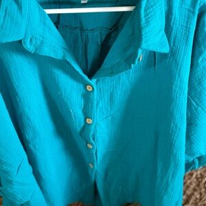 Zenana Outfitters Turquoise Button-Down Shirt